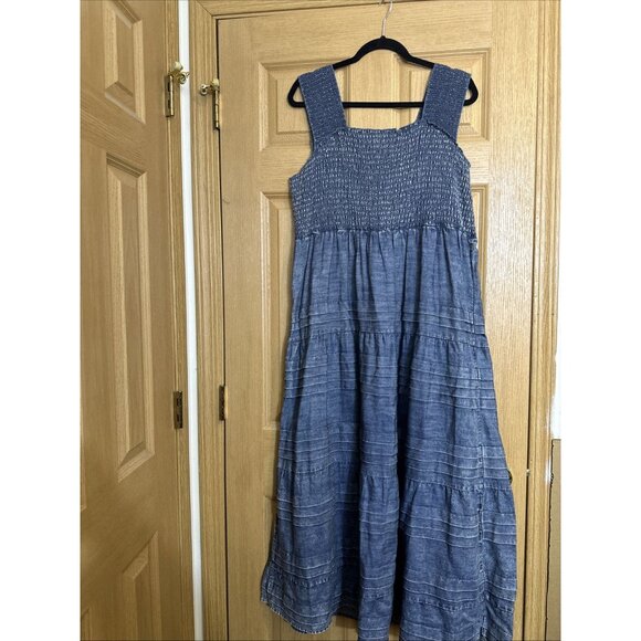 Soft Surroundings Chambray Smocked Tiered Maxi Dress Women’s Petite XL Blue - Picture 9 of 11
